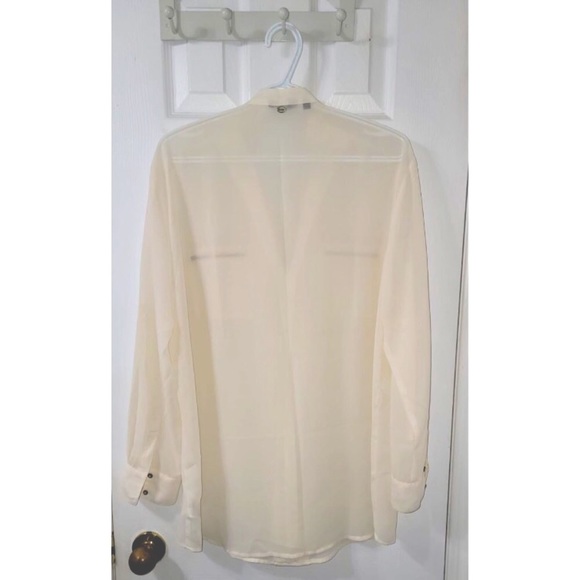 (W) Sheer Blouse From Guess - Picture 8 of 8